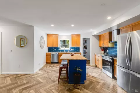Kitchen - 470 E O St, Benicia, CA 94510 photo 2 of 6