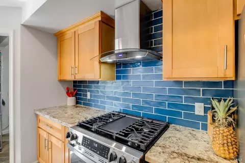 Kitchen - 470 E O St, Benicia, CA 94510 photo 5 of 6