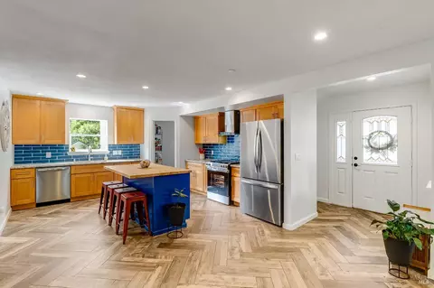 Other - 470 E O St, Benicia, CA 94510 photo 4 of 11