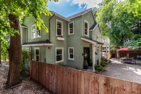 Exterior - 470 E O St, Benicia, CA 94510 photo 37 of 39