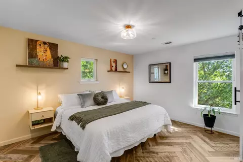 Bedroom - 470 E O St, Benicia, CA 94510 photo 1 of 7