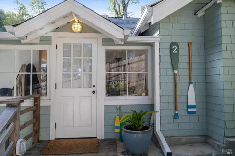 40 Canyon Rd, San Anselmo, CA 94960