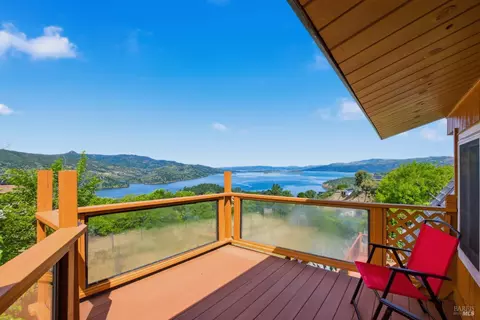514 Neptune Ct, Napa, CA 94558