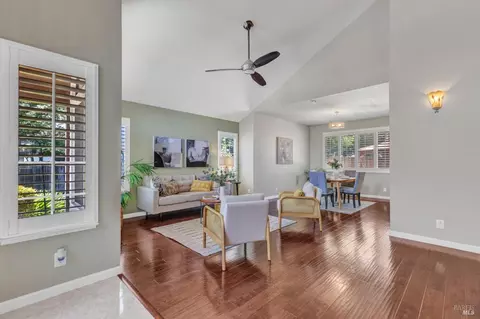 Living - 1102 Hickory Ave, Fairfield, CA 94533 photo 2 of 6