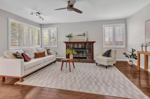 Living - 1102 Hickory Ave, Fairfield, CA 94533 photo 3 of 6