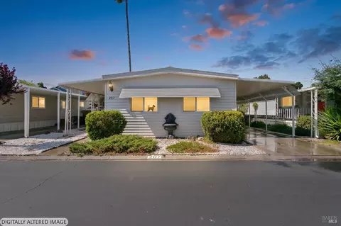 300 E H St #207, Benicia, CA 94510