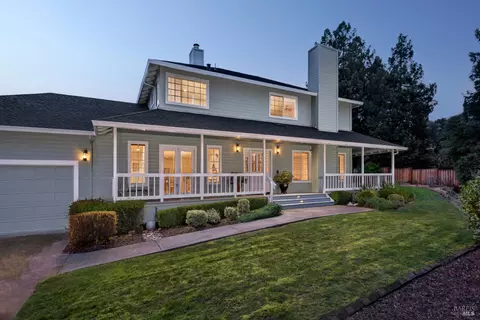 410 Tee Dr, Healdsburg, CA 95448