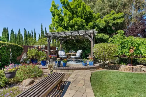 Exterior - 117 Lancaster Way, Vallejo, CA 94591 photo 10 of 12