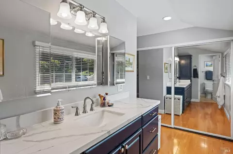 Bath - 117 Lancaster Way, Vallejo, CA 94591 photo 3 of 4
