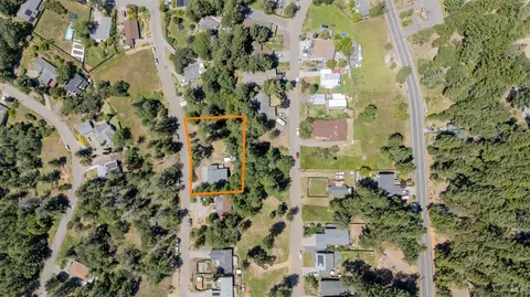 View/Area - 1618 Daphne Dr, Willits, CA 95490 photo 3 of 6
