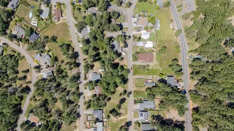 View/Area - 1618 Daphne Dr, Willits, CA 95490 photo 5 of 6