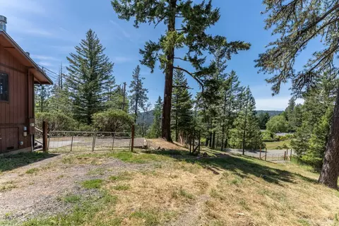 Exterior - 1618 Daphne Dr, Willits, CA 95490 photo 9 of 14