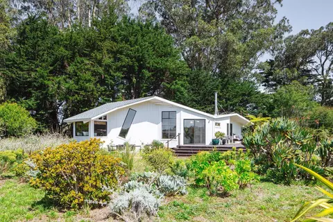 585 Evergreen Rd, Bolinas, CA 94924