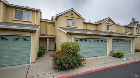106 Roseburg Way, Fairfield, CA 94534