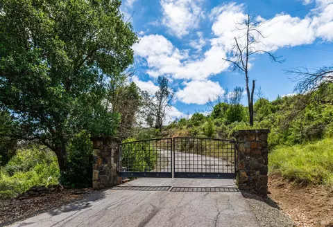 3955 E Highway 128 Hwy, Saint Helena, CA 94574