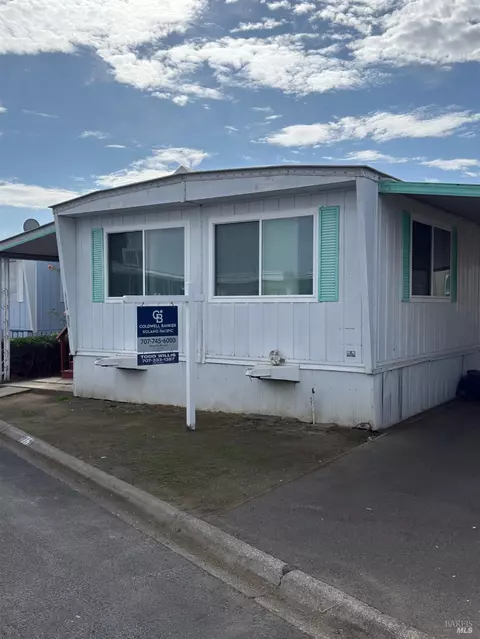 76 Heliotrope St, Vallejo, CA 94589