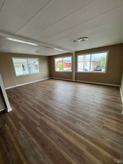 76 Heliotrope St, Vallejo, CA 94589 photo 9