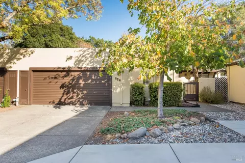 824 Adobe Dr, Santa Rosa, CA 95404