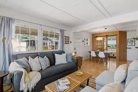Living - 75 Ocean View Ave, Dillon Beach, CA 94929 photo 4 of 5