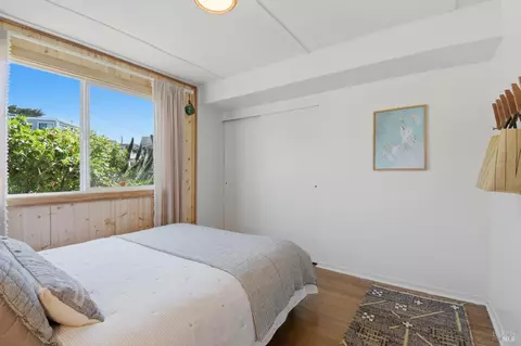 Bedroom - 75 Ocean View Ave, Dillon Beach, CA 94929 photo 4 of 6