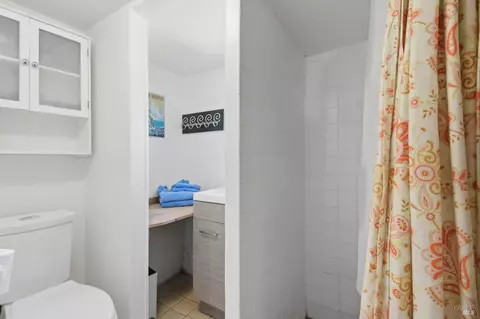 Bath - 75 Ocean View Ave, Dillon Beach, CA 94929 photo 3 of 4