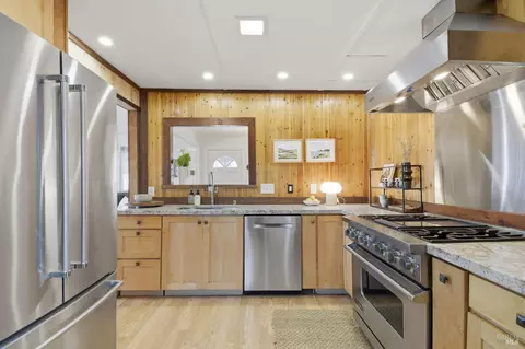 Kitchen - 75 Ocean View Ave, Dillon Beach, CA 94929 photo 2 of 5