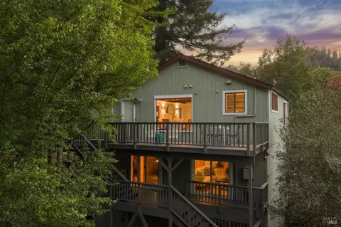 14917 Melody Ave, Guerneville, CA 95446