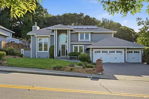 512 Mcnear Ave, Petaluma, CA 94952