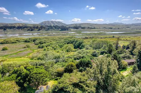 57 Laurel St, Inverness, CA 94937