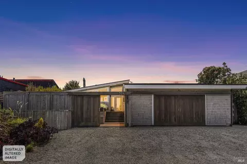 324 Seadrift Rd, Stinson Beach, CA 94970