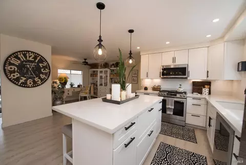55 Michael Dr, Petaluma, CA 94954 photo 9