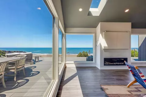 7187 Cliff Ave, Bodega Bay, CA 94923