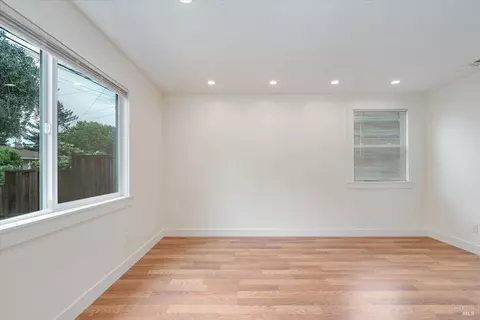 Living - 259 W Macarthur St, Sonoma, CA 95476 photo 1 of 1