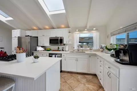 Kitchen - 7036 Cliff Ave, Bodega Bay, CA 94923 photo 4 of 8