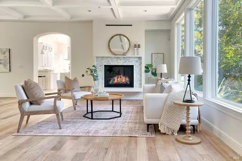 36 Evergreen Dr, Kentfield, CA 94904