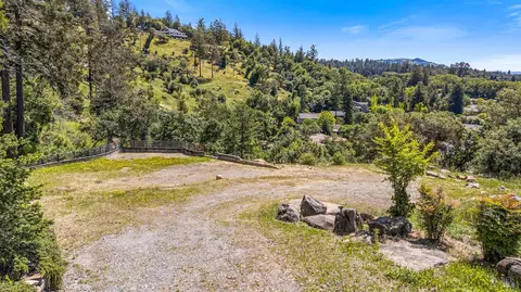 3824 Clear Rdg, Santa Rosa, CA 95404
