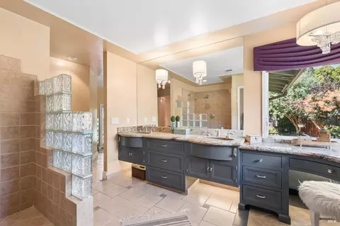 Bath - 103 Paseo Arboles, Fairfield, CA 94534 photo 3 of 4