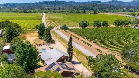 620 Dry Creek Rd, Healdsburg, CA 95448