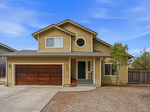 2787 Royal Oak Pl, Santa Rosa, CA 95403