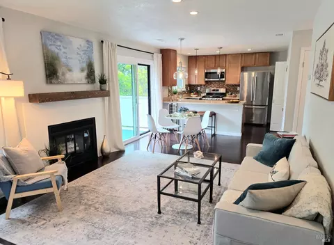 74 Hector Ln, Novato, CA 94949