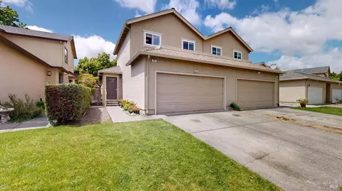 38 Francis Cir, Rohnert Park, CA 94928