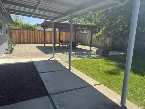 Exterior - 832 Murray Dr, Glen Ellen, CA 95442 photo 10 of 14