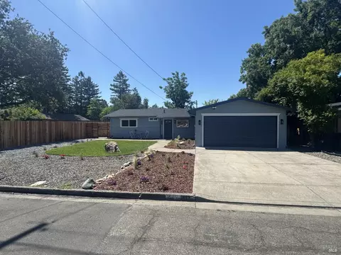 832 Murray Dr, Glen Ellen, CA 95442