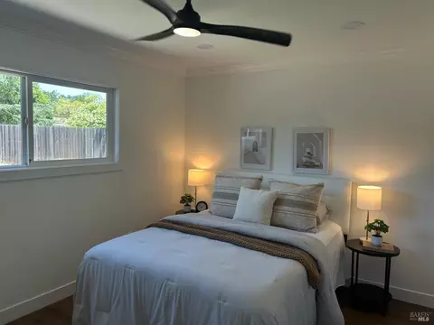 Bedroom - 832 Murray Dr, Glen Ellen, CA 95442 photo 2 of 6