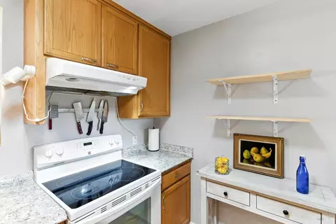 Kitchen - 5816 Lowell Ct, Cotati, CA 94931 photo 3 of 4