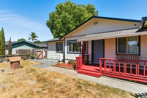 Exterior - 5816 Lowell Ct, Cotati, CA 94931 photo 5 of 17