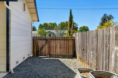 Exterior - 5816 Lowell Ct, Cotati, CA 94931 photo 16 of 17