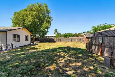 Exterior - 5816 Lowell Ct, Cotati, CA 94931 photo 10 of 17