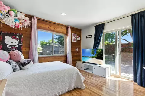 Bedroom - 5816 Lowell Ct, Cotati, CA 94931 photo 3 of 4