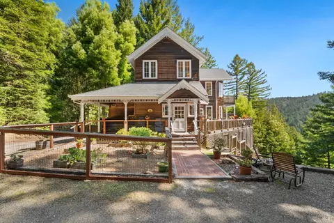 46131 Sunset Dr, Gualala, CA 95445